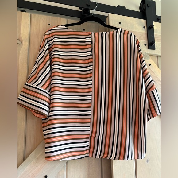 LIKE NEW Express Striped Boxy Blouse - Picture 5 of 6